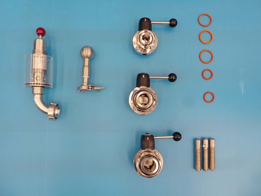 3 x 1.445L AISI304; CCT bier fermentatie tanks; 0.2 bar