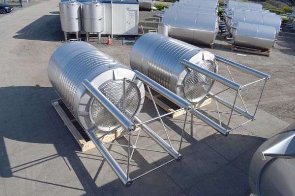 2 x 15.300L AISI304L cuve de mélange en acier inoxydable avec echangeur de chaleur