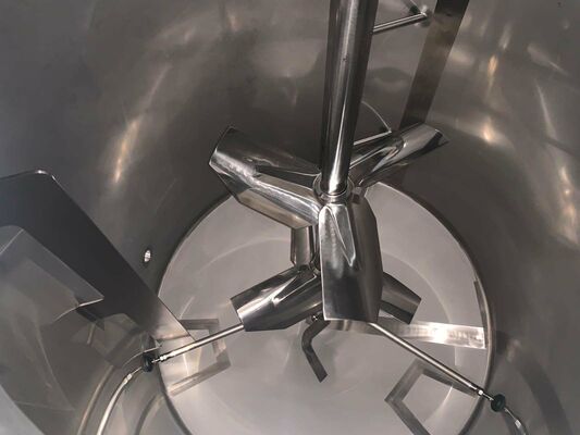 1 x New 2.500L stainless-steel AISI316L vertical mixing tank.