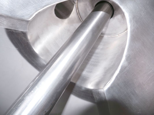 1 x 1.5m³ cuve d'ébullition; isolée avec paroi pour evacuation gaz; bain-marie