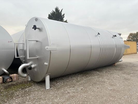 2 x Brand new 50.000L stainless-steel AISI304L vertical storage tanks.
