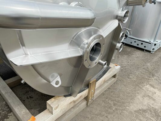 4 x Nieuwe roestvrijstalen verticale mengtank van 3.000L in AISI316L