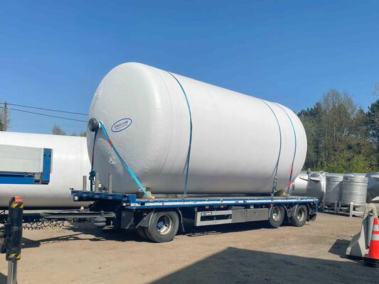 4 x neue vertikale Lagertanks aus polyester mit einem Fassungsvermögen von 42.000L