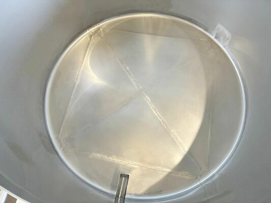 1 x Nieuwe roestvrijstalen verticale opslagtank van 1.050L in AISI316L