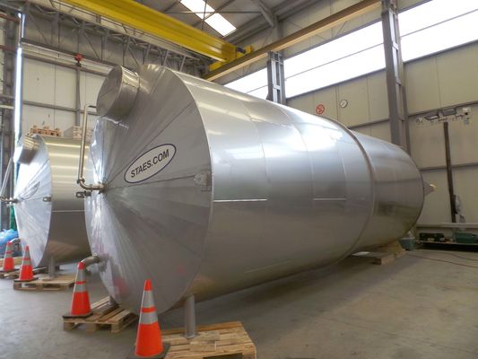 OR160412 - Brouwerij: 2 x 51 m³ AISI 316; roestvrijstalen opslagtanks; geisoleerd; vertikaal;