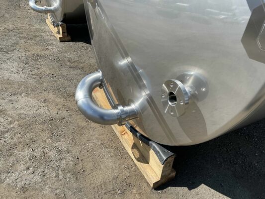 2 x Neue 7.000L-Edelstahl-vertikale Lagertanks aus AISI316L