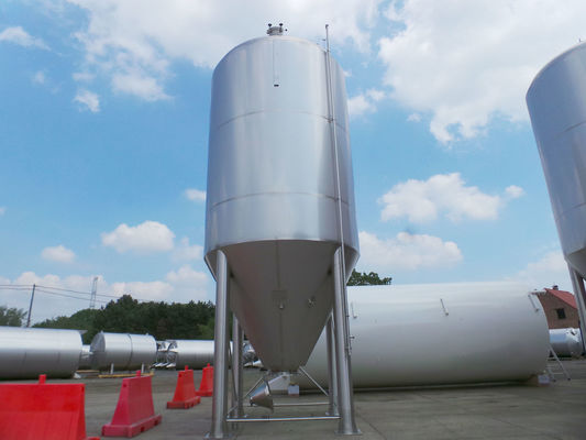 8 x 27,8m³; AISI304; CCT beer fermenters; PED CE TüV; 10% Rx & 2 x 26,2m³: AISI304 BBT bright beer tanks; PED CE TüV; 10% Rx