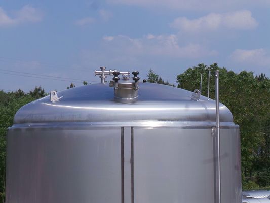8 x 27,8m³; AISI304; CCT beer fermenters; PED CE TüV; 10% Rx & 2 x 26,2m³: AISI304 BBT bright beer tanks; PED CE TüV; 10% Rx