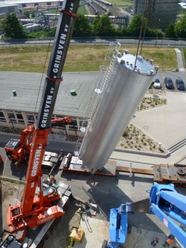 6 x 120.000L - 1006 US bbl - 31.700 US gal AISI 304; Stainless-steel storage-tanks; vertical; insulated; conical