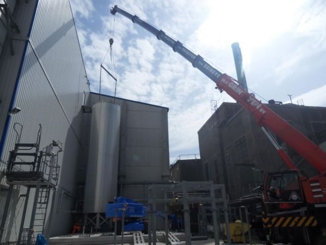 6 x 120.000L - 1006 US bbl - 31.700 US gal AISI 304; Stainless-steel storage-tanks; vertical; insulated; conical