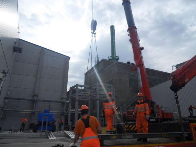 6 x 120.000L - 1006 US bbl - 31.700 US gal AISI 304; Stainless-steel storage-tanks; vertical; insulated; conical