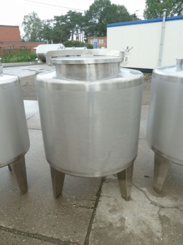 Project 4 x 300L, 1 x 300L AISI 316, 2 x 20m³, 2 x 15m³