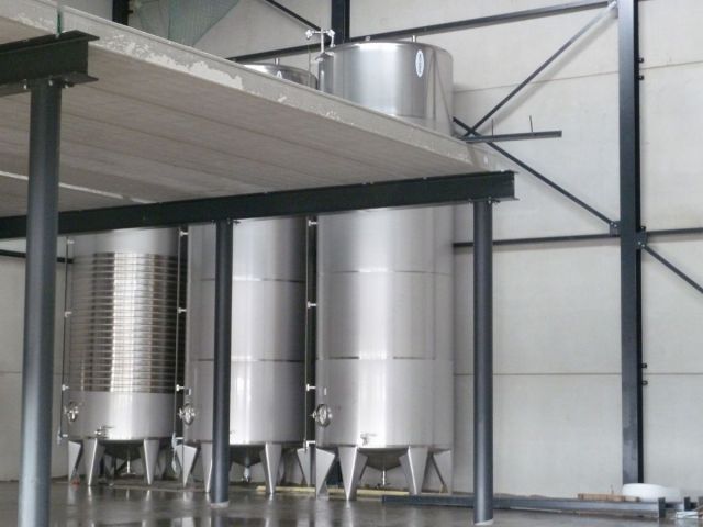 Project 2 x 35m³, 1 x 35m³, 2 x 5m³