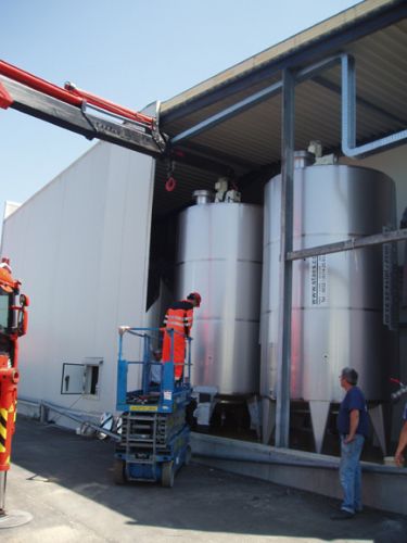 Project 2 x 15m³; AISI 304; warmtewisselaar; raamroerwerk; geisoleerd