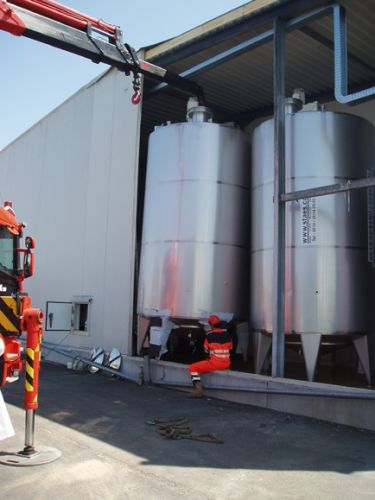 Project 2 x 15m³; AISI 304; warmtewisselaar; raamroerwerk; geisoleerd