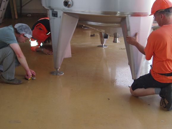 Project 2 x 15m³; AISI 304; warmtewisselaar; raamroerwerk; geisoleerd