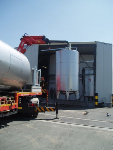 Project 2 x 15m³; AISI 304; warmtewisselaar; raamroerwerk; geisoleerd