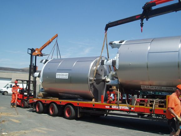 Project 2 x 15m³; AISI 304; warmtewisselaar; raamroerwerk; geisoleerd