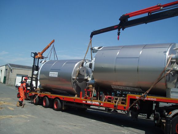 Project 2 x 15m³; AISI 304; warmtewisselaar; raamroerwerk; geisoleerd