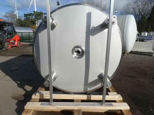 2 x Brand new 5.400L stainless-steel AISI304L vertical storage tanks.