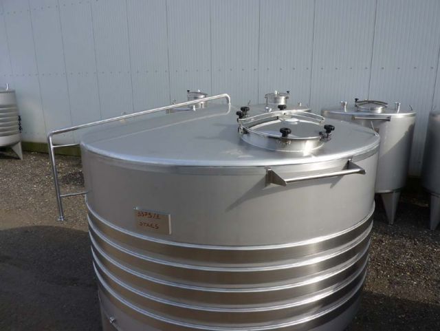 Project 2 x 6.3m³ AISI 304; warmtewisselaar; fermentatietanks