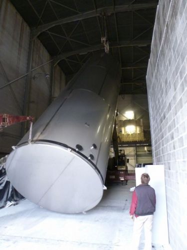 2 x 105 m³ AISI316L; cuves de stockage inoxydable; simple paroi, vertical, fond plat, echangeur thérmique