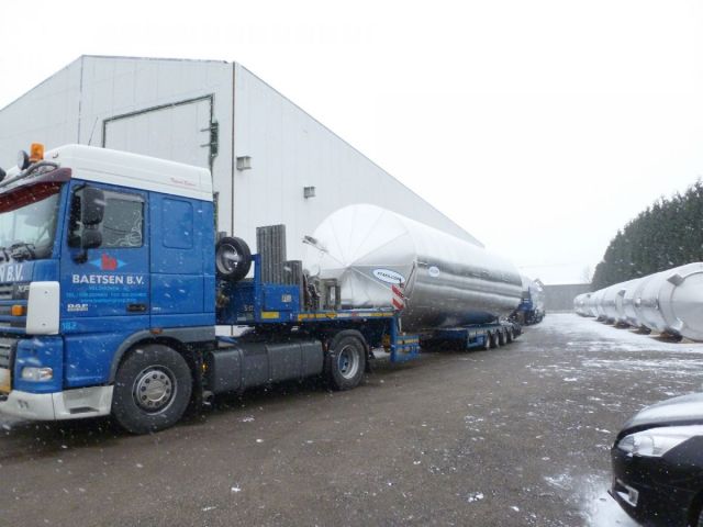 4 x 73m³ AISI316L; isoliert, vertikal, conischer boden auf rok; wärmetauscher