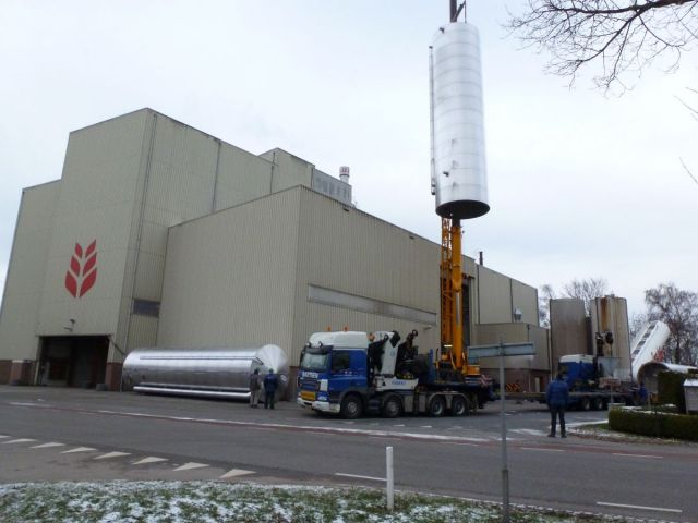 4 x 73m³ AISI316L; isoliert, vertikal, conischer boden auf rok; wärmetauscher