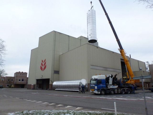 4 x 73m³ AISI316L; isoliert, vertikal, conischer boden auf rok; wärmetauscher