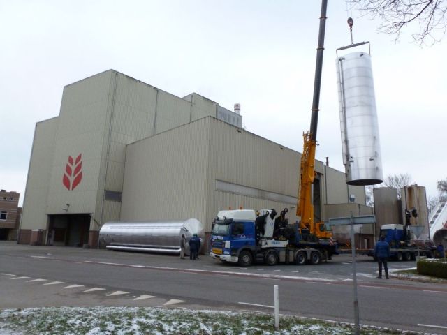 4 x 73m³ AISI316L; isoliert, vertikal, conischer boden auf rok; wärmetauscher