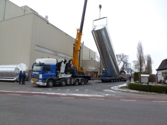 4 x 73m³ AISI316L; isoliert, vertikal, conischer boden auf rok; wärmetauscher