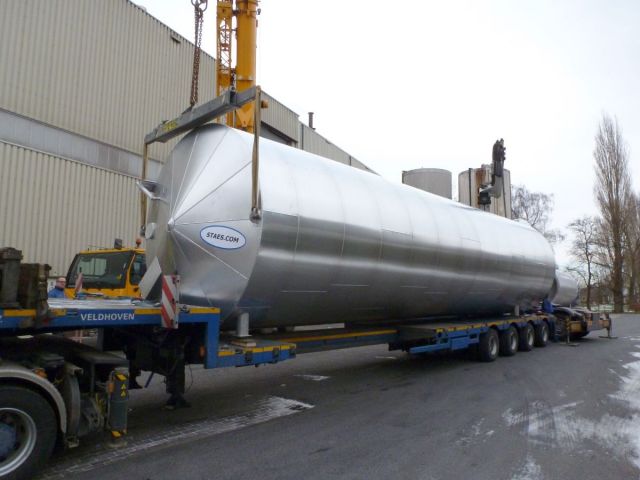 4 x 73m³ AISI316L; isoliert, vertikal, conischer boden auf rok; wärmetauscher