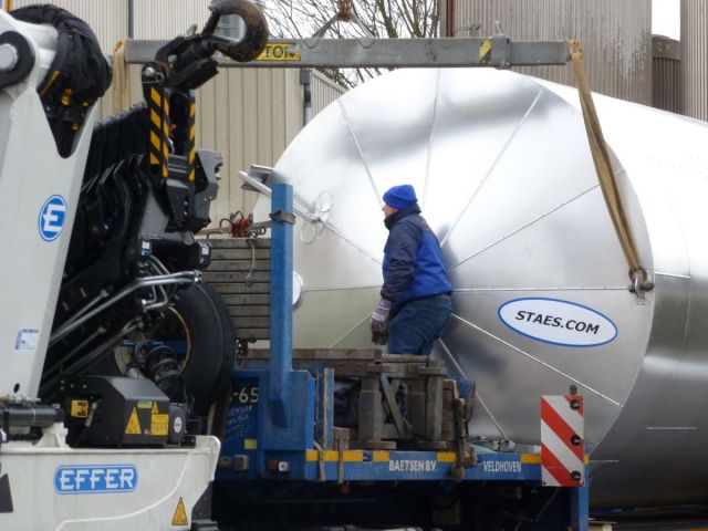 4 x 73m³ AISI316L; isoliert, vertikal, conischer boden auf rok; wärmetauscher