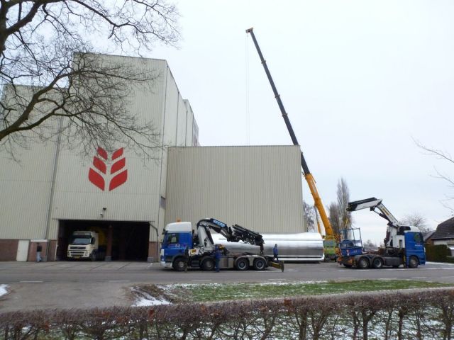 4 x 73m³ AISI316L; isoliert, vertikal, conischer boden auf rok; wärmetauscher