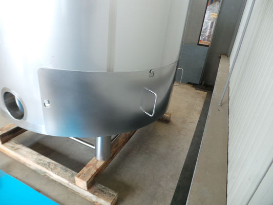 1 x 1.5m³ bier kookketel; brouwketel; geisoleerd met schouw voor gasdampen