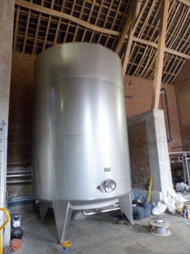 4 x 40.000L - 335 US bbl - 10.566 US gal  AISI304; CCT fermenter tanks; single jacket; vertical