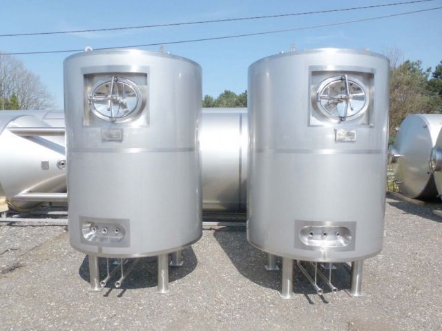 2 x 2.65m³ V2A BBT; Warmetauscher; Isolation; 2 bar Druck Innentank CE