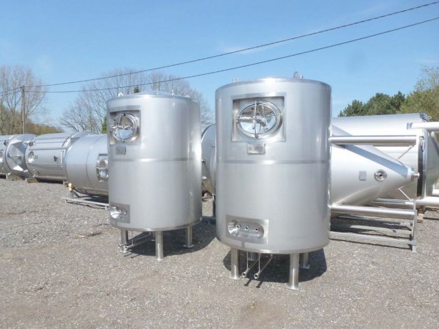 2 x 2.65m³ V2A BBT; Warmetauscher; Isolation; 2 bar Druck Innentank CE