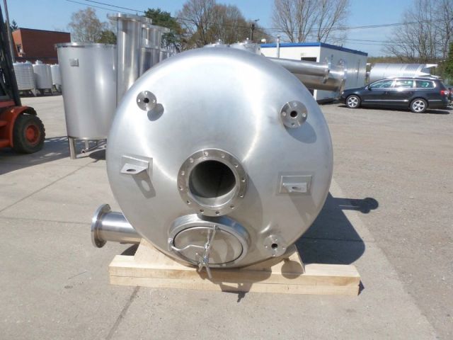 1 x 7.700L - 65 US bbl - 2.034 US gal AISI304; single skin; vertical; pressure vessel 0.51 bar PED CE