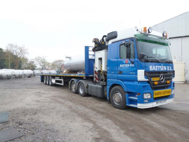 1 x 7.700L - 65 US bbl - 2.034 US gal AISI304; single skin; vertical; pressure vessel 0.51 bar PED CE