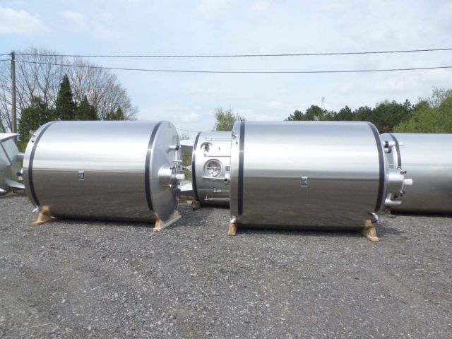 2 x 15m³ V2A; Edelstahl Behälter; einwandig; vertikal; flachboden