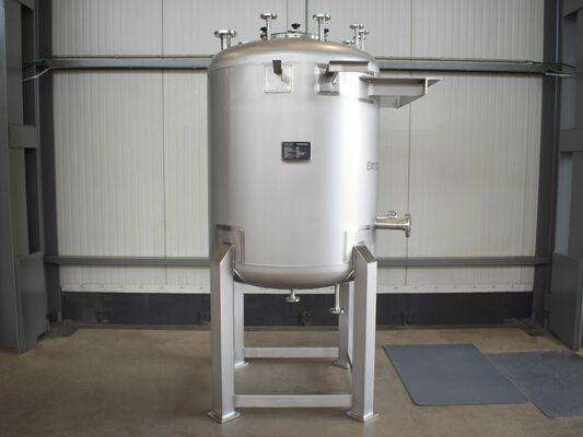 1 x New 1510L stainless-steel AISI316L vertical mixing tank.