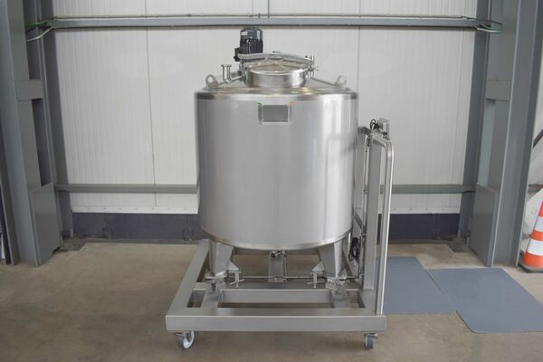 1 x Nouvelle cuve de mélange vertical en acier inoxydable 1000L en AISI316L