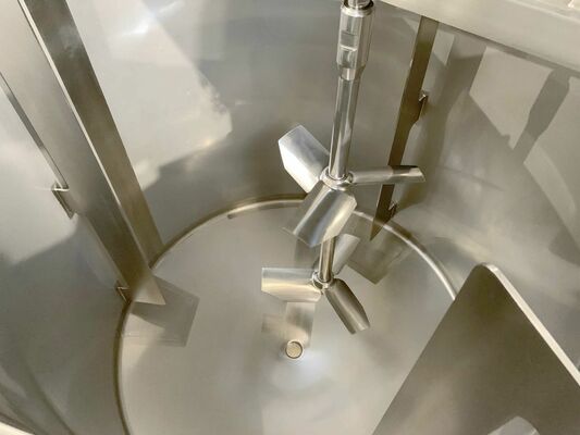1 x New 1.000L stainless-steel AISI316L vertical mixing tank.