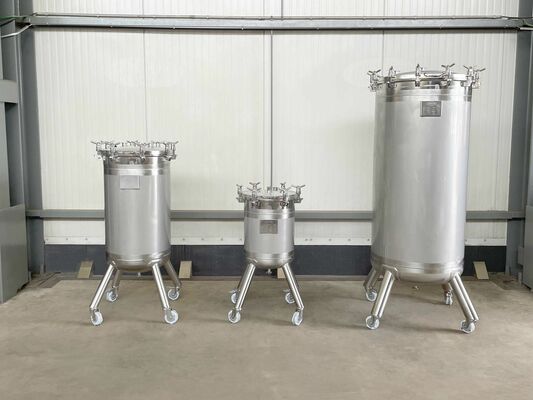 1 x Neue 50-l-Edelstahl-Vertikaldrucktanks aus AISI316L 1 x Neue 150-l-Edelstahl-Vertikaldrucktanks aus AISI316L 1 x Neue 500-l-Edelstahl-Vertikaldrucktanks aus AISI316L