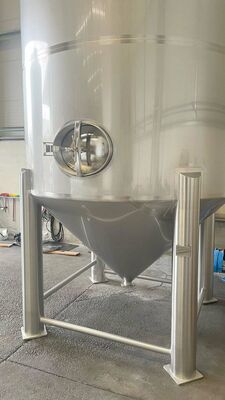 2 x New 25.000L stainless-steel AISI316L vertical storage tanks.