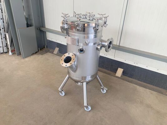 1 x Nouvelle cuve de pression verticale 150L en acier inoxydable AISI316L.