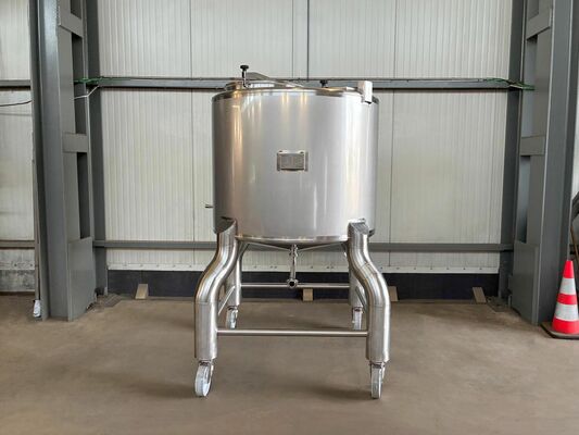 1 x Neuer vertikaler 1.500L Edelstahl AISI316L Lagertank.