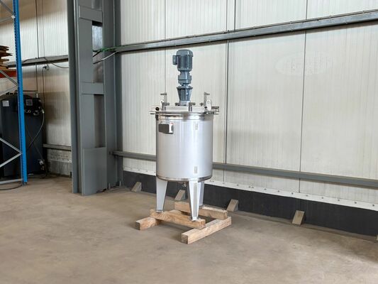 1 x cuve de mélange neuve verticale de 300L en acier inoxydable AISI316L.