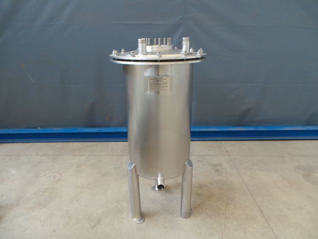 1 x 120L AISI316; simple paroi; vertical